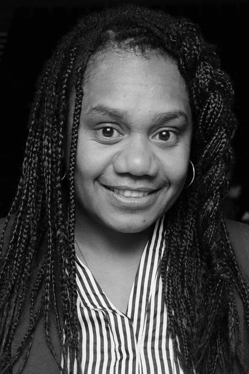 Grace Bentley-Tsibuah ha trabajado con Ghenoa Gela en 1 ocasiones