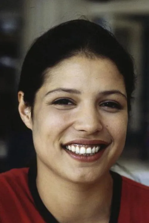 Ghislaine Pierie — personaje: Dewi