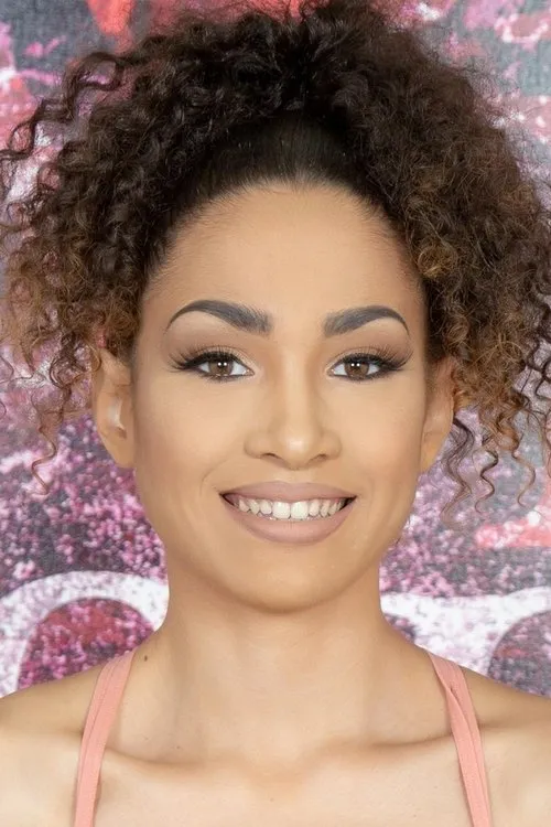 Gia Gelato interpretando a 