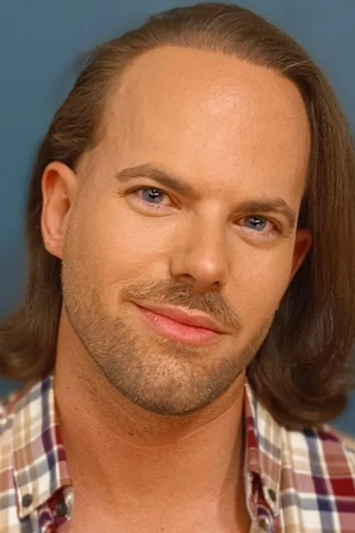 Giannis Agriomallos interpretando a