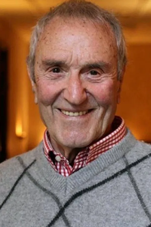 ??f?a? ????? ha trabajado con Giannis Vogiatzis en 3 ocasiones