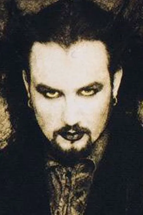 Gianpiero Piras interpretando a Himself / Guitar (as Gian Pyres)