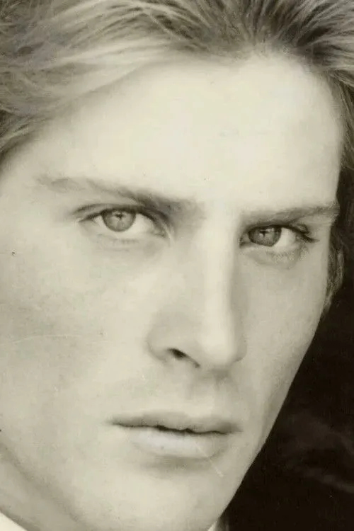 Gianrico Tondinelli interpretando a Walter