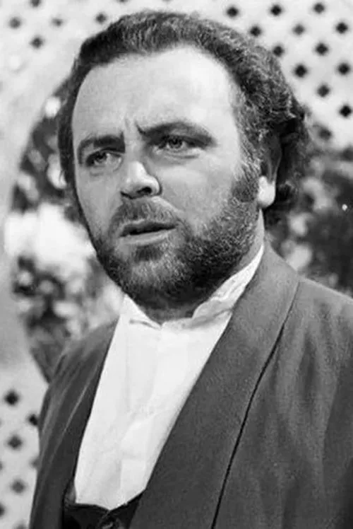 Gilberto Sálvio en su biografía y filmografía