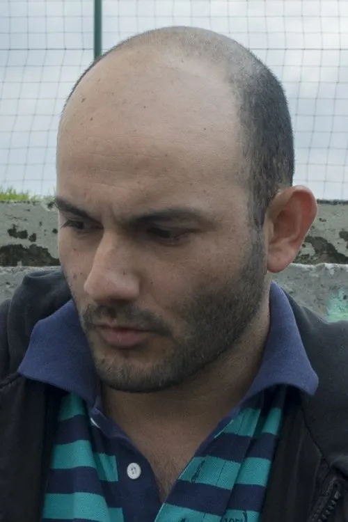 Luis Bernal ha trabajado con Ginberson Danenger en 1 ocasiones