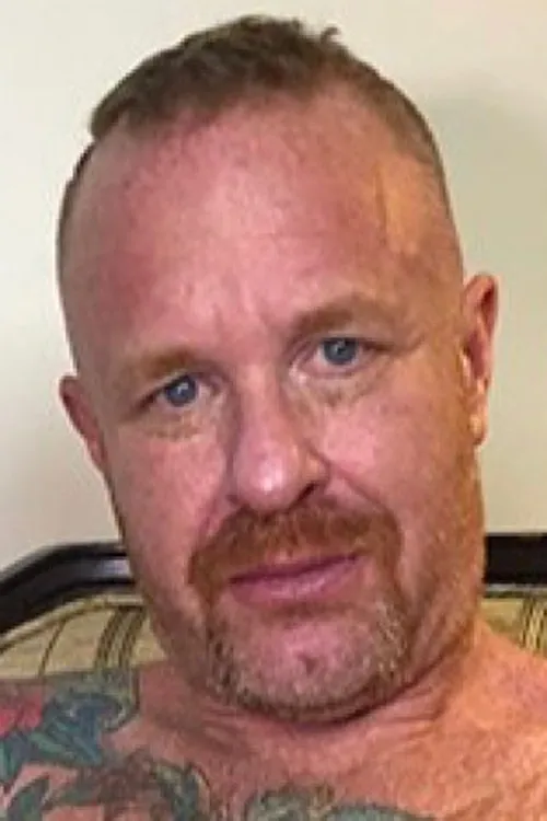 Devin Totter ha trabajado con Ginger Dad en 1 ocasiones