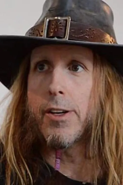 Ginger Fish interpretando a 