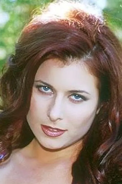 Ginger Paige interpretando a 