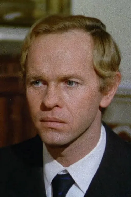 Giorgio Gennari interpretando a