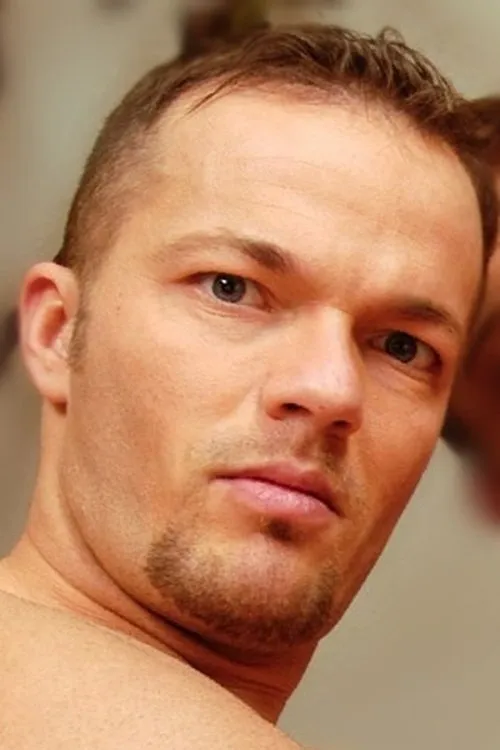 Renzo Araujo ha trabajado con Giorgio Varese en 1 ocasiones