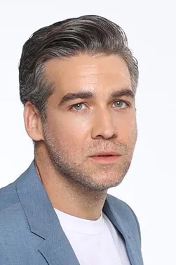 ??µ???? ??t??p????? ha trabajado con Γιώργος Χριστοδούλου en 1 ocasiones