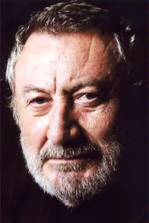 Giorgos Moshidis interpretando a Zosimaios