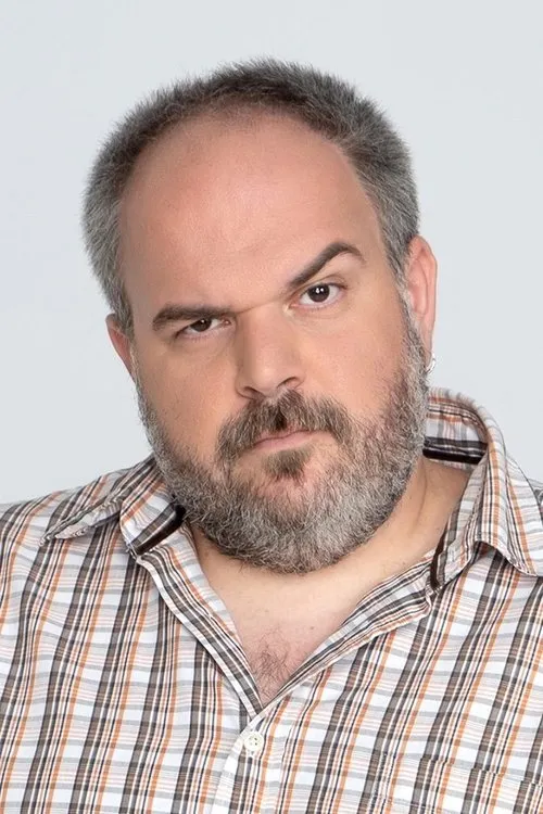 Giorgos Tzavaras en su biografía y filmografía