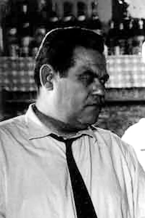 Spe???t?a ??a?? ha trabajado con Giorgos Tzifos en 3 ocasiones