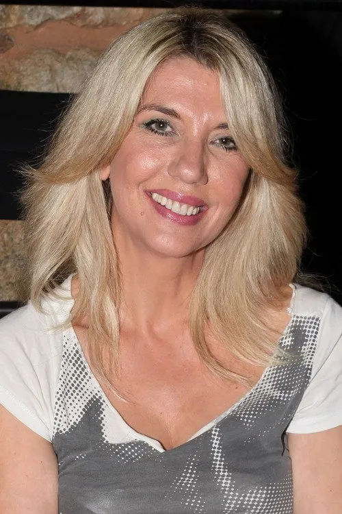 ???a ?a?t???? ha trabajado con Giouli Iliopoulou en 2 ocasiones