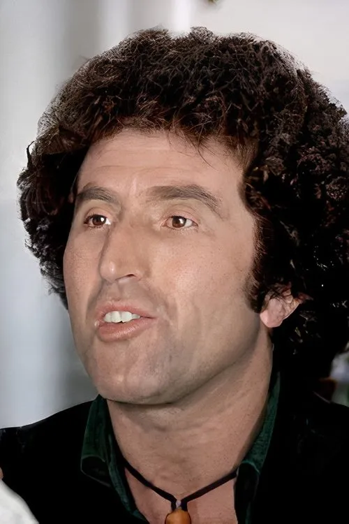 Emilio Roy ha trabajado con Giovanni Elsner en 1 ocasiones