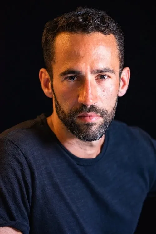 Claudio Castana ha trabajado con Giovanni James Bertoia en 1 ocasiones