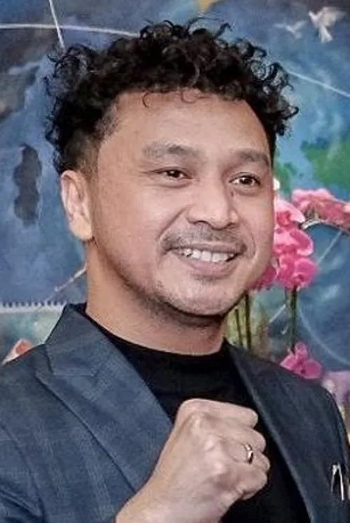 Putri Titian ha trabajado con Giring Ganesha en 1 ocasiones