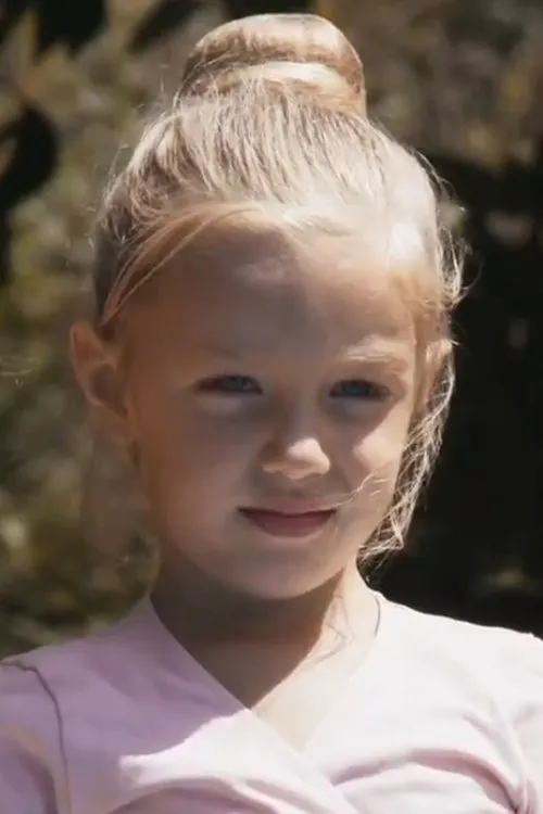 Tom Wren ha trabajado con Giselle Eve Palacio-Banay en 1 ocasiones