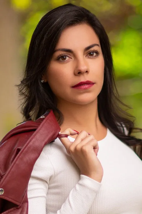 Liz Díaz ha trabajado con Giselle Garza en 1 ocasiones