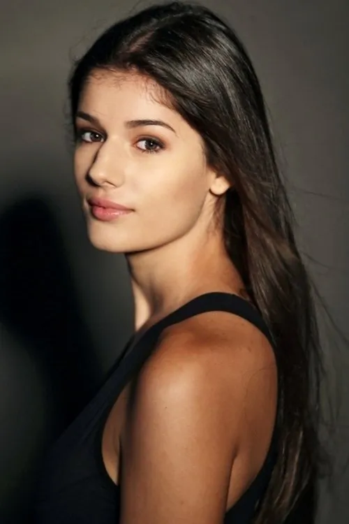 Alessandra Valenti ha trabajado con Giuliana Ferraz en 1 ocasiones