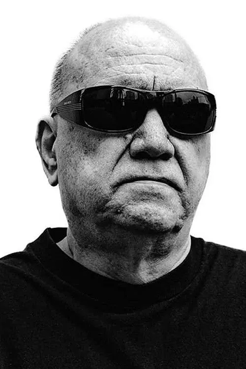 Hugo Guimarães ha trabajado con Glauco Mattoso en 1 ocasiones