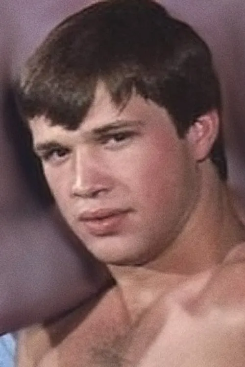 Glen Armstrong interpretando a 