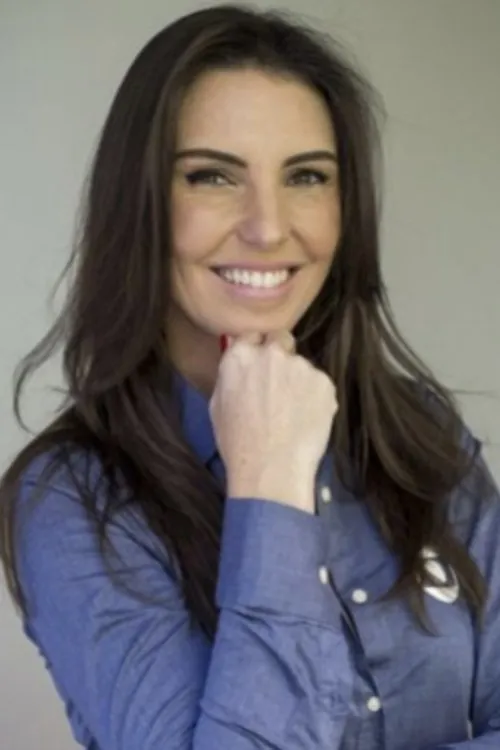 Glenda Kozlowski interpretando a 