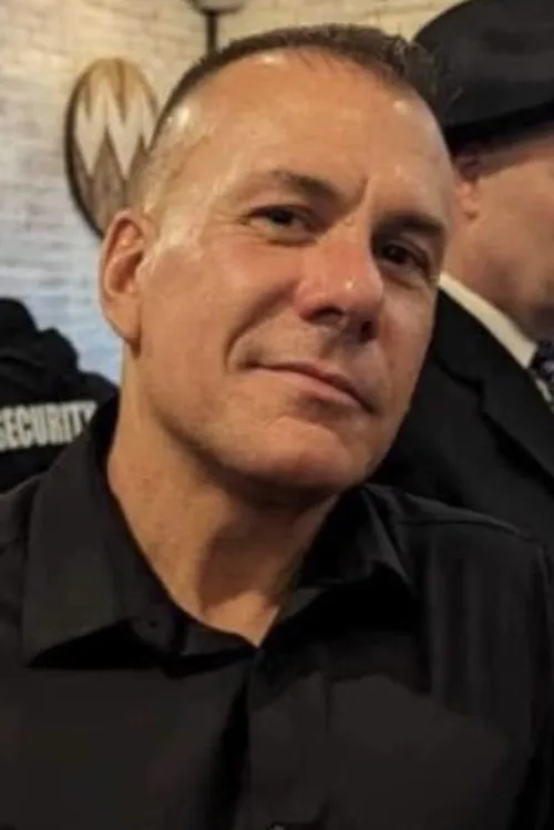 Tony Spera ha trabajado con Glenn E. Mate en 1 ocasiones