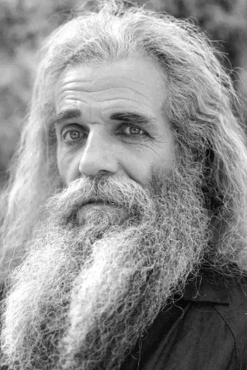 Ray Adash ha trabajado con Glenn Hoeffner en 1 ocasiones