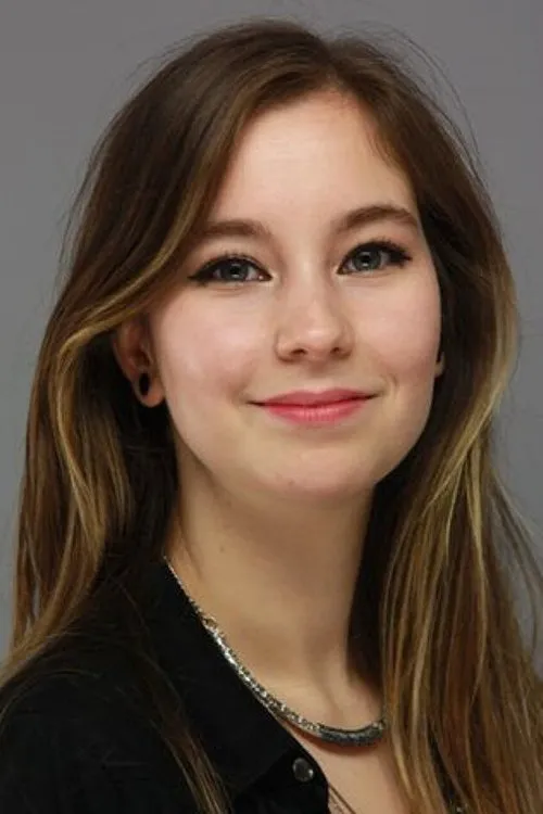 Foto de perfil del actor Gökçe Uzuner en el reparto