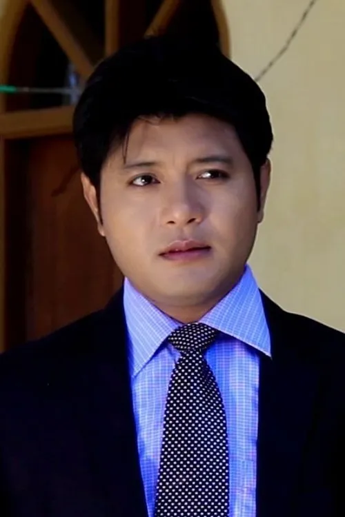 Gokul Athokpam interpretando a Ningthem