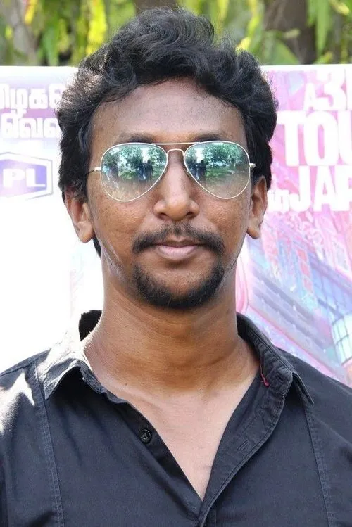 Maya S. Krishnan ha trabajado con Gokulnath en 2 ocasiones