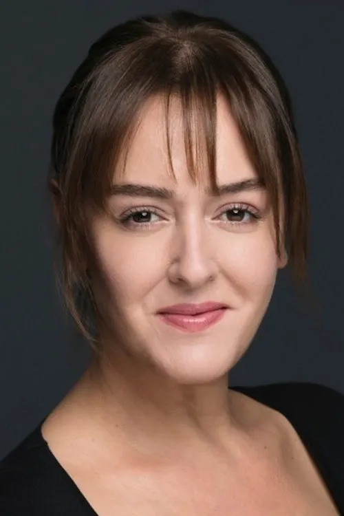 Gözde Okur — personaje: Rüyam Yilmaz/Güngör