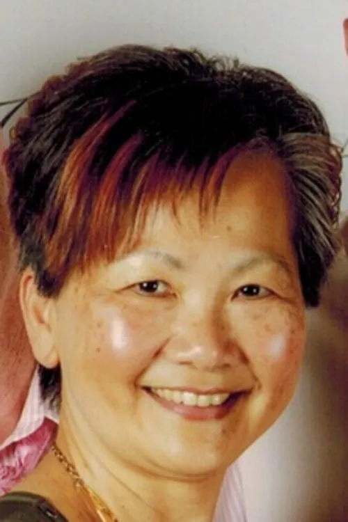 Grace Fatkin interpretando a