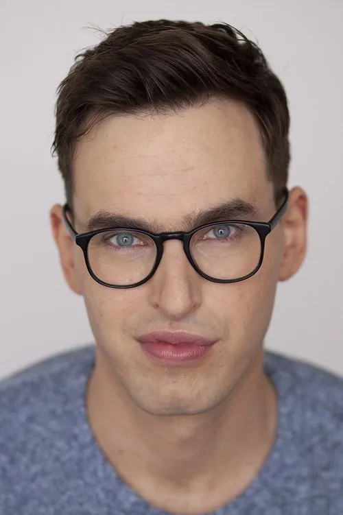 Ify Nwadiwe ha trabajado con Grant O'Brien en 1 ocasiones