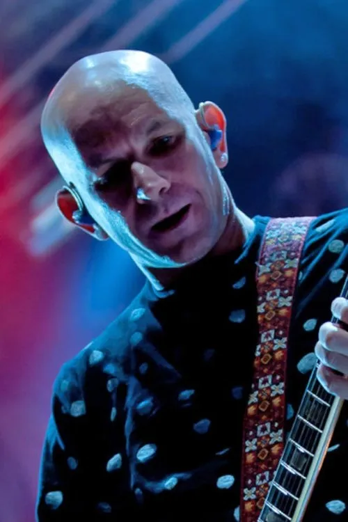 Keith Morris ha trabajado con Greg Hetson en 6 ocasiones