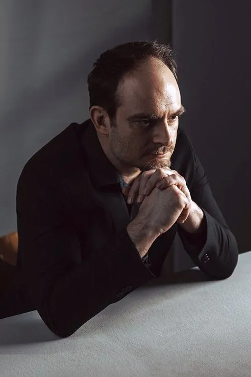 Gregor Gruden — personaje: Simon Dolinar