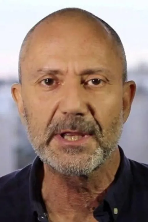 Mihalis Ginos ha trabajado con Γρηγόρης Βαλλιανάτος en 1 ocasiones