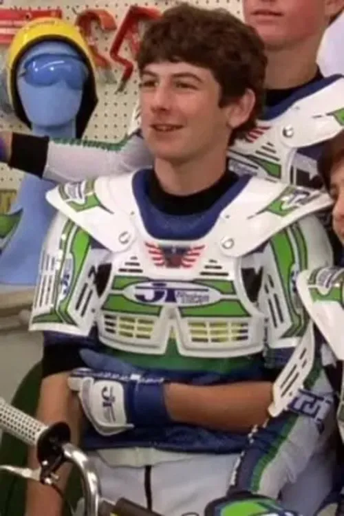 Gregory Brown interpretando a BMX Kid