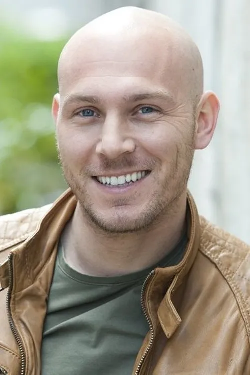 Grégory Gaule interpretando a Garde du corps Duchesse