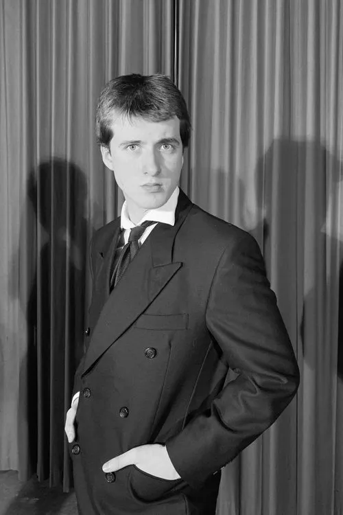 Eric Weller ha trabajado con Gryton Butler en 1 ocasiones