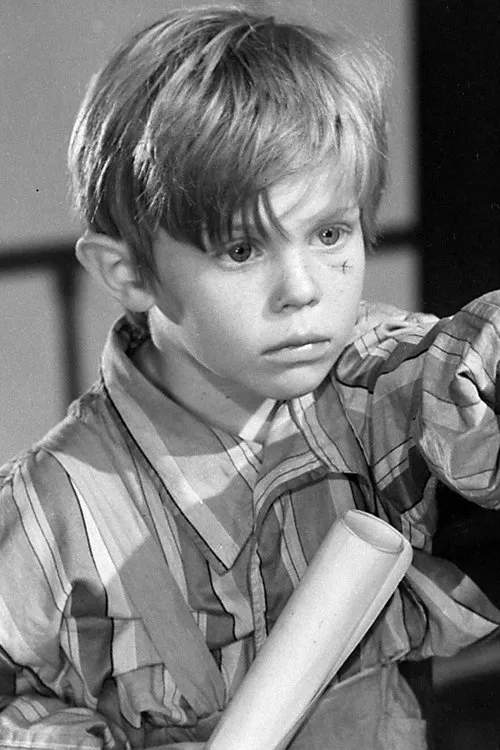 Grzegorz Roman — personaje: Marek Piegus