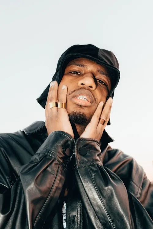 Guapdad 4000 interpretando a