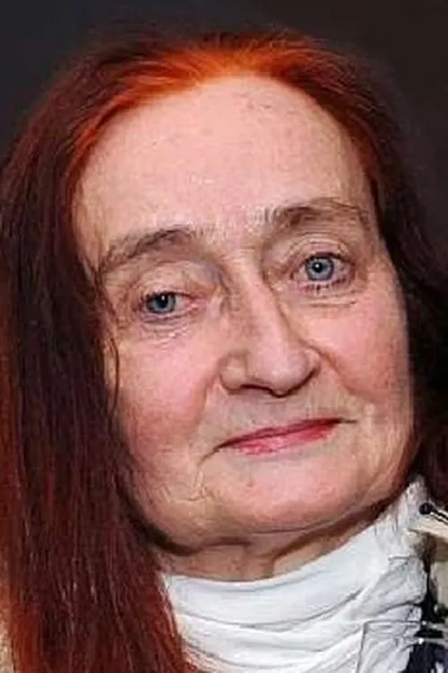 Gudrun Geier interpretando a Lina