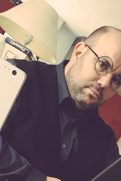 Guillaume Durand — personaje: Tom Bonks