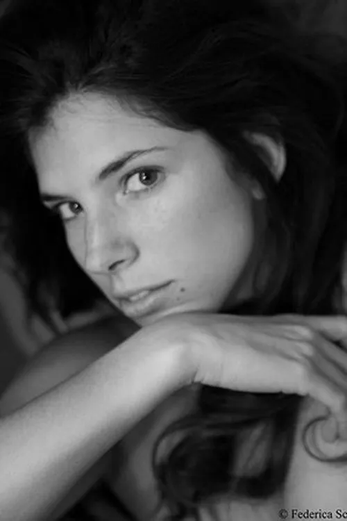 Carla Akakpo Nimata ha trabajado con Guja Quaranta en 1 ocasiones