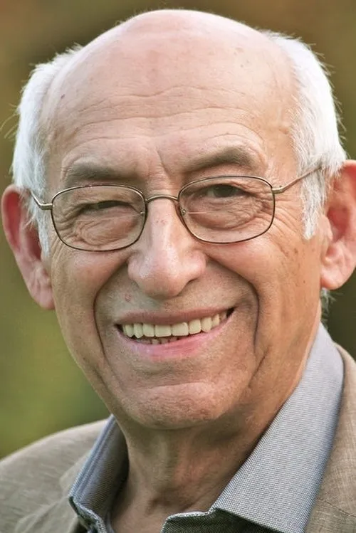 Günter Spörrle interpretando a Hofbaurat Hofmann