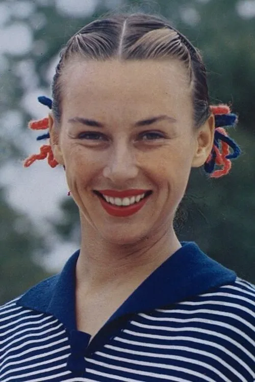 Gussie Moran interpretando a Self