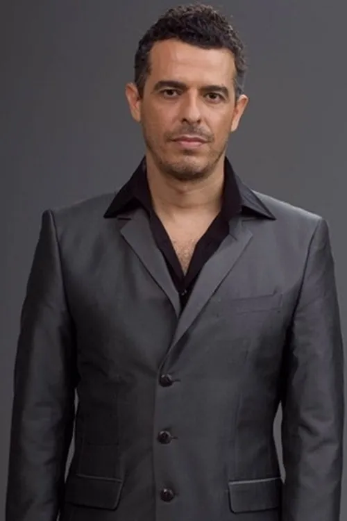 Ruddy ha trabajado con Gustavo Gasparani en 1 ocasiones